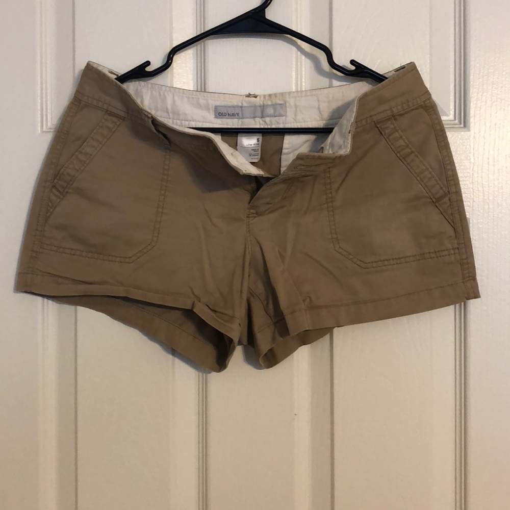 Old Navy low rise khaki shorts